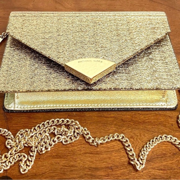 Michael Kors Metallic Gold Wallet - Picture 1 of 12